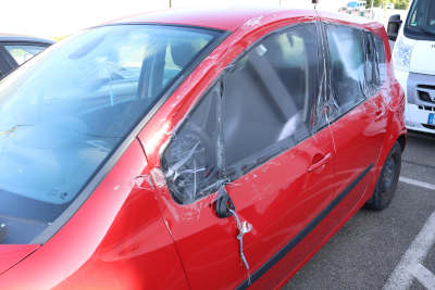 Totalschaden eines Renault Modus